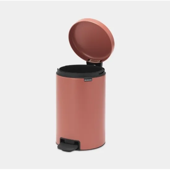 Cos gunoi cu pedala newIcon, 3L - Roz teracota Cos gunoi cu pedala newIcon, 3L - Roz teracota