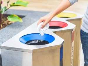 Ghidul complet pentru alegerea cosurilor de gunoi potrivite nevoilor tale